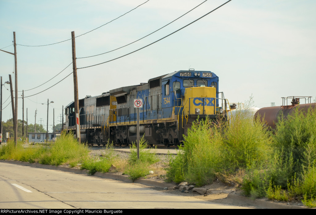 CSX C40-8 Locomotive at the yard